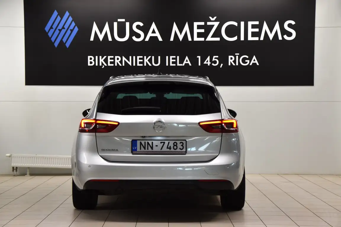 OPEL INSIGNIA