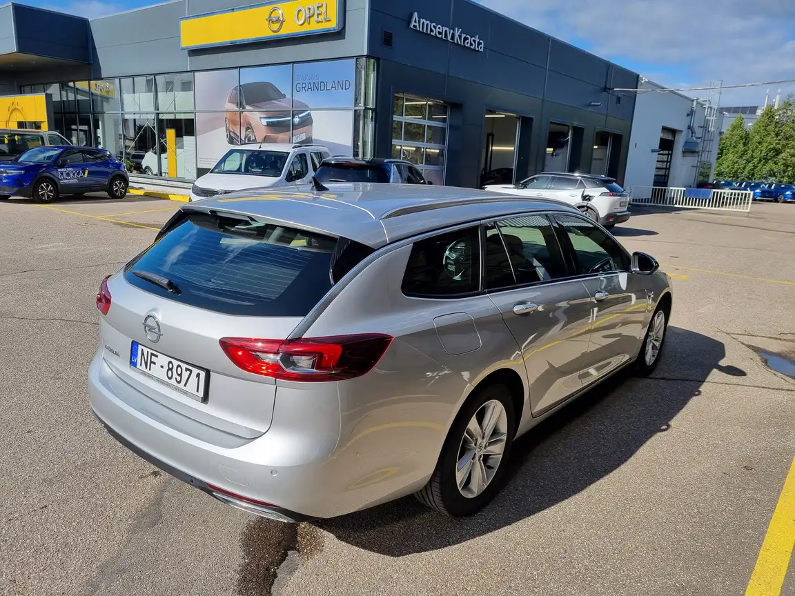 OPEL INSIGNIA