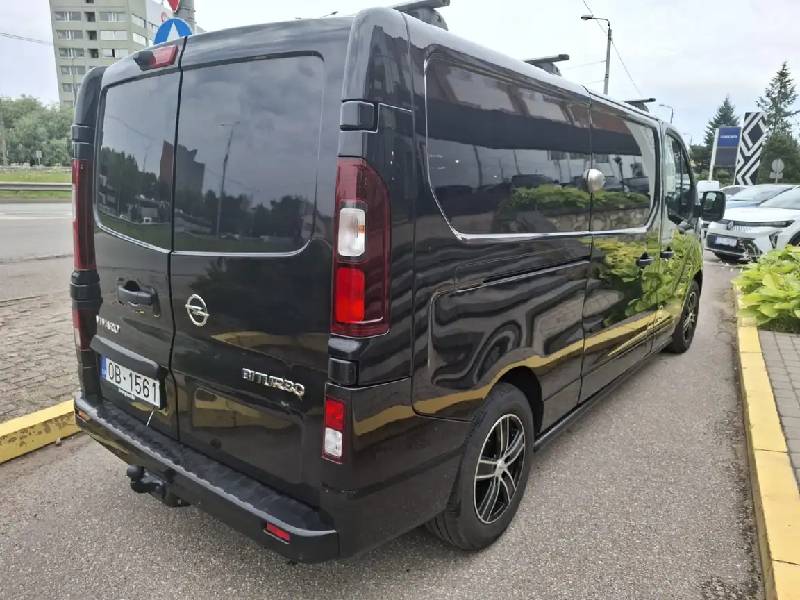 OPEL VIVARO