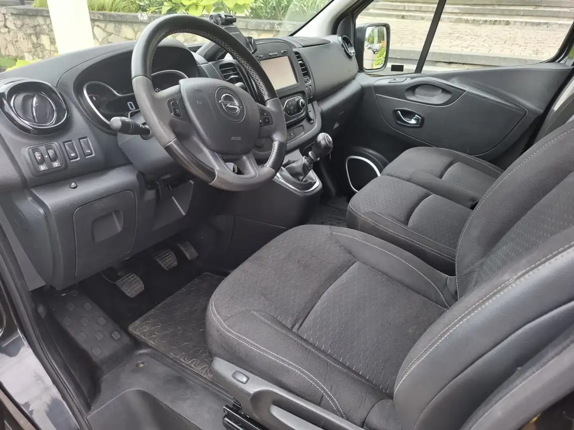 OPEL VIVARO
