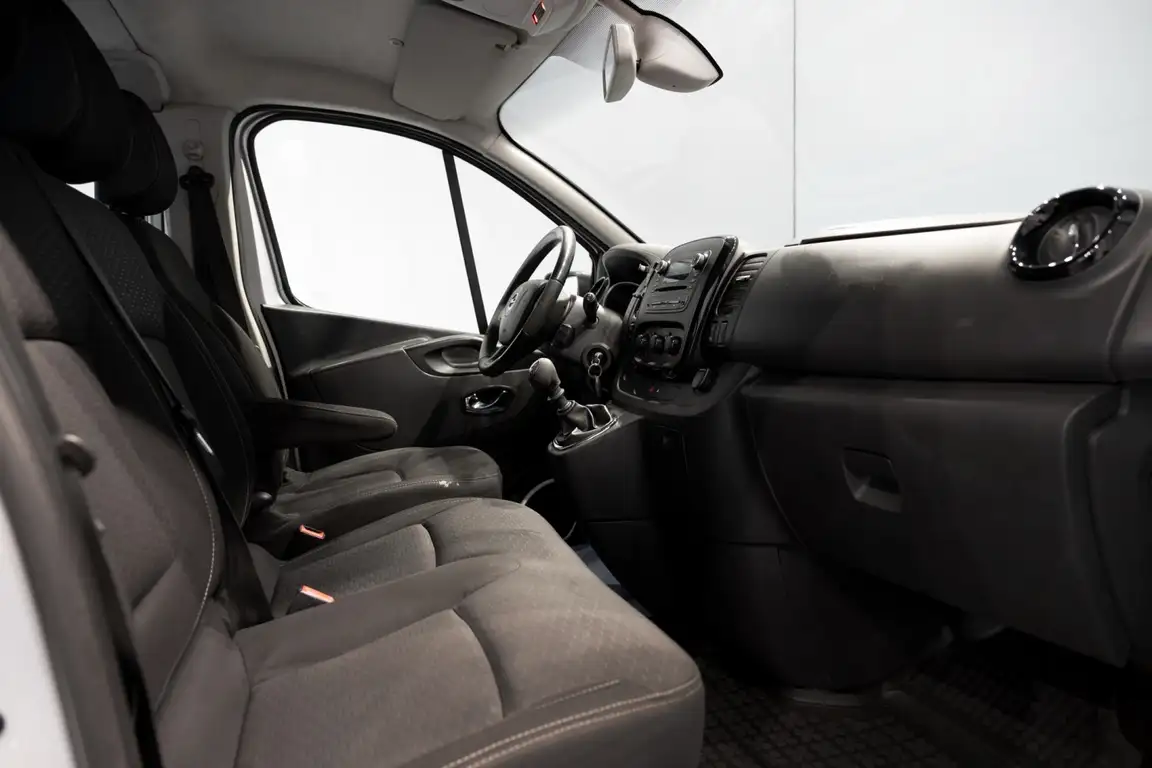OPEL VIVARO