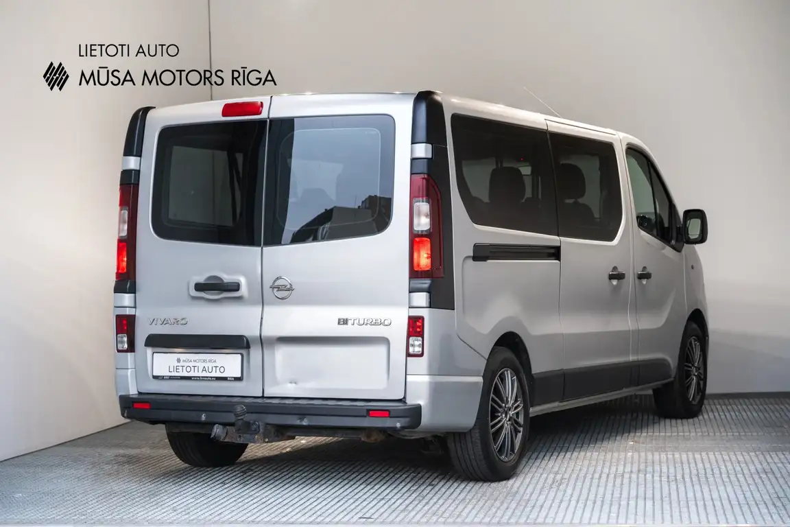 OPEL VIVARO