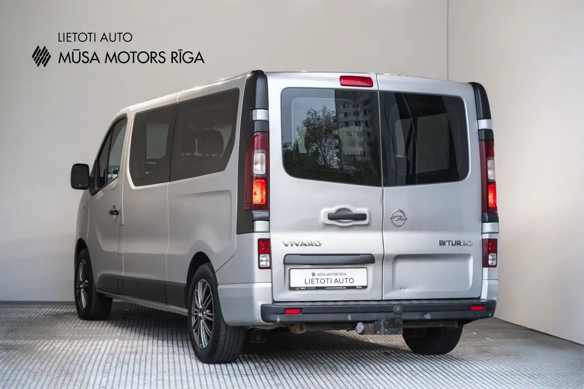 OPEL VIVARO