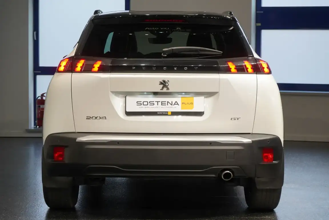 PEUGEOT 2008