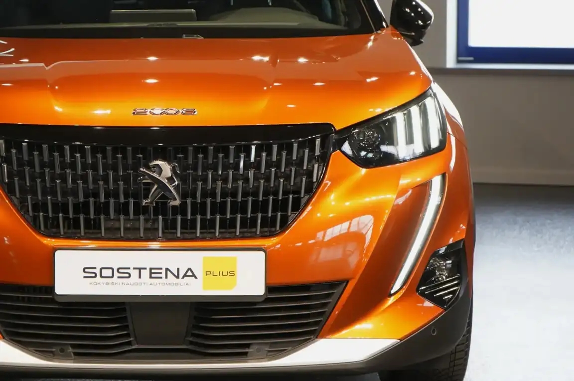 PEUGEOT 2008