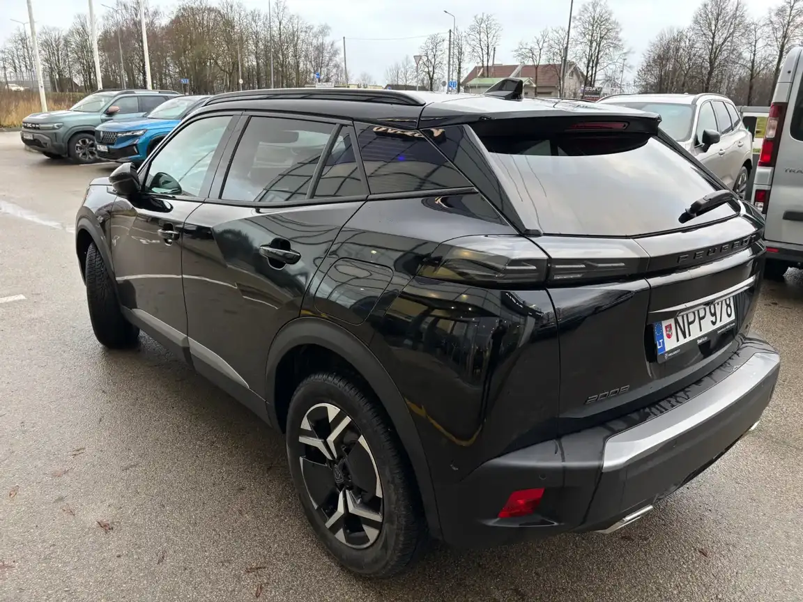 PEUGEOT 2008