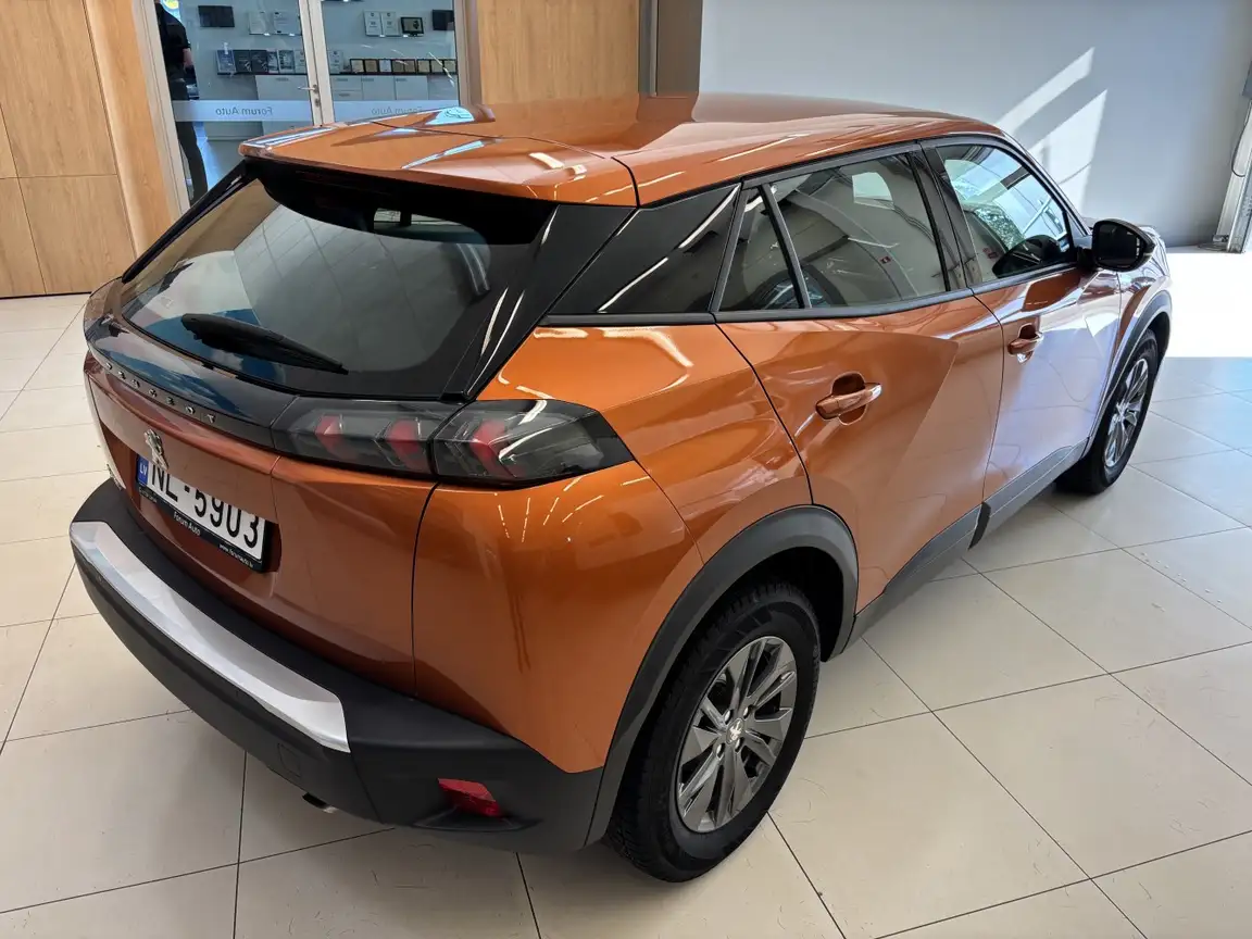 PEUGEOT 2008