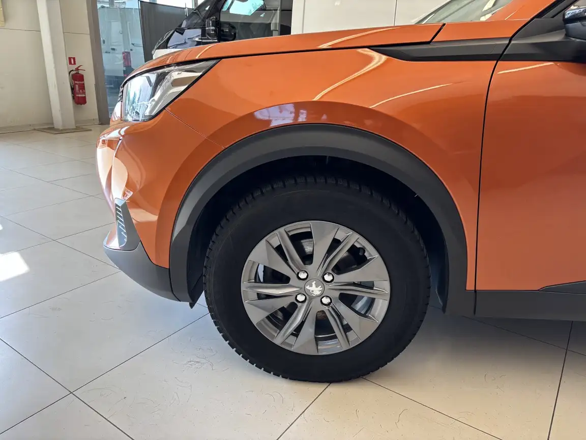 PEUGEOT 2008