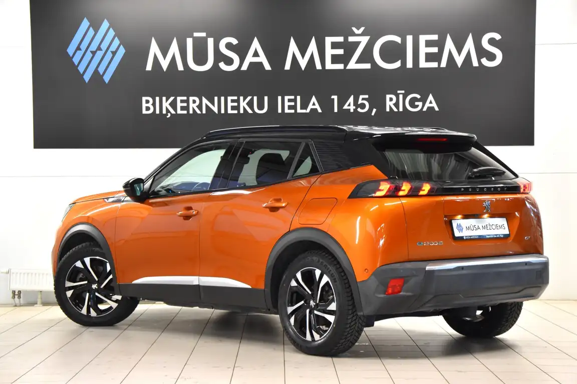 PEUGEOT 2008