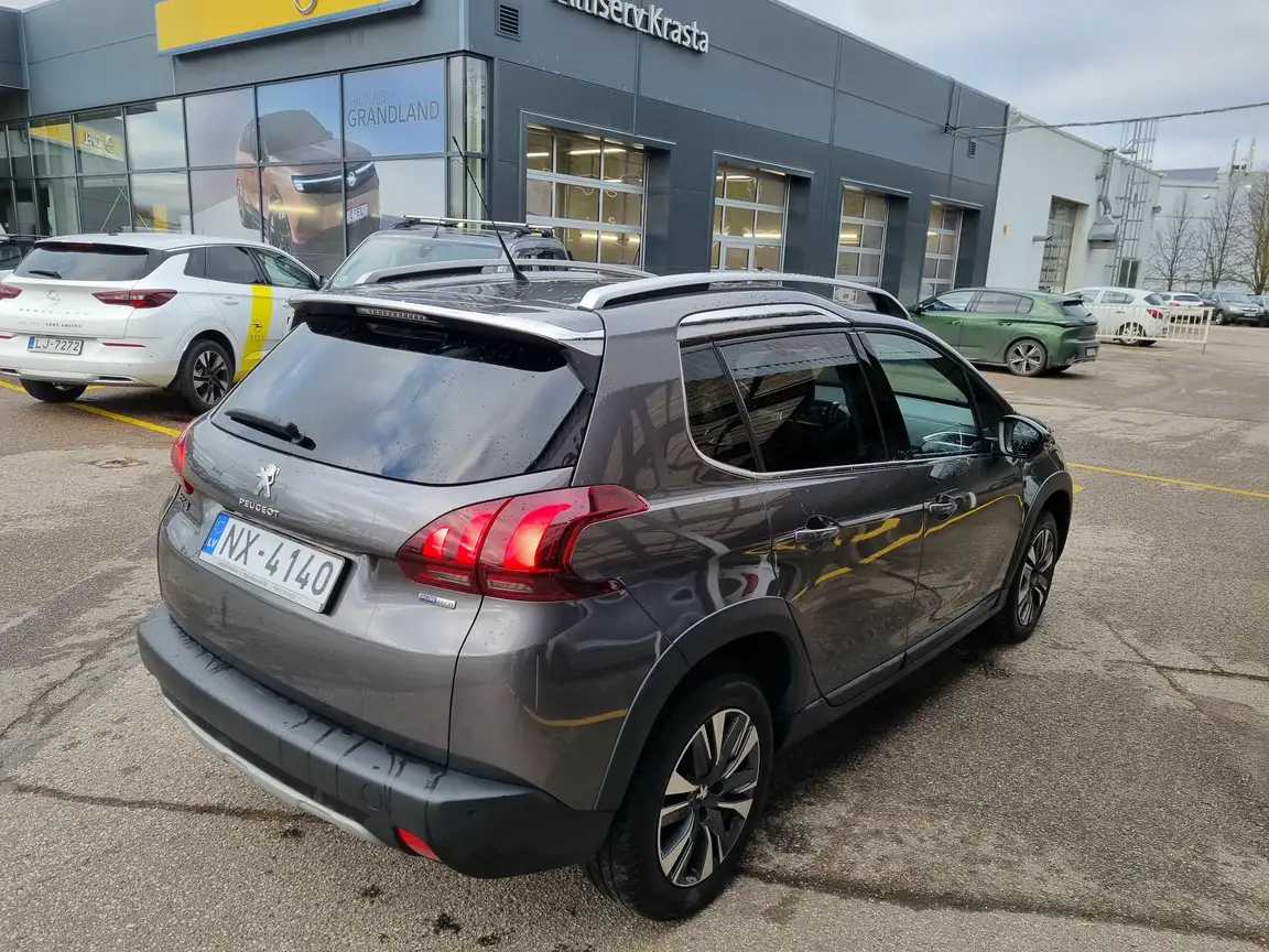 PEUGEOT 2008