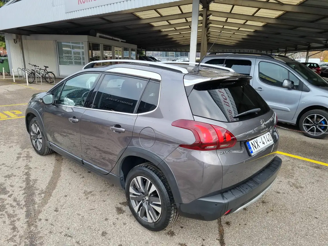 PEUGEOT 2008