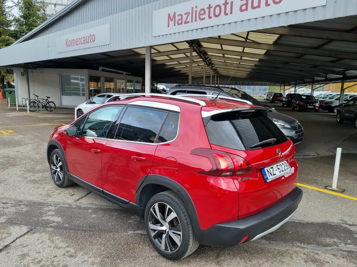 PEUGEOT 2008