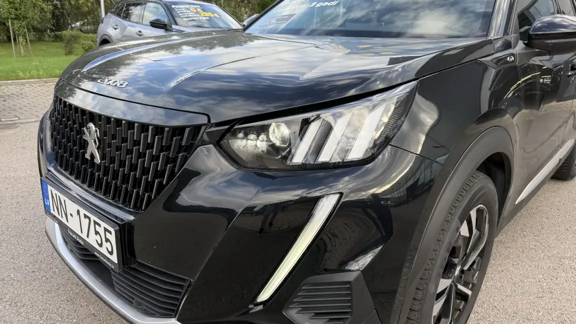 PEUGEOT 2008