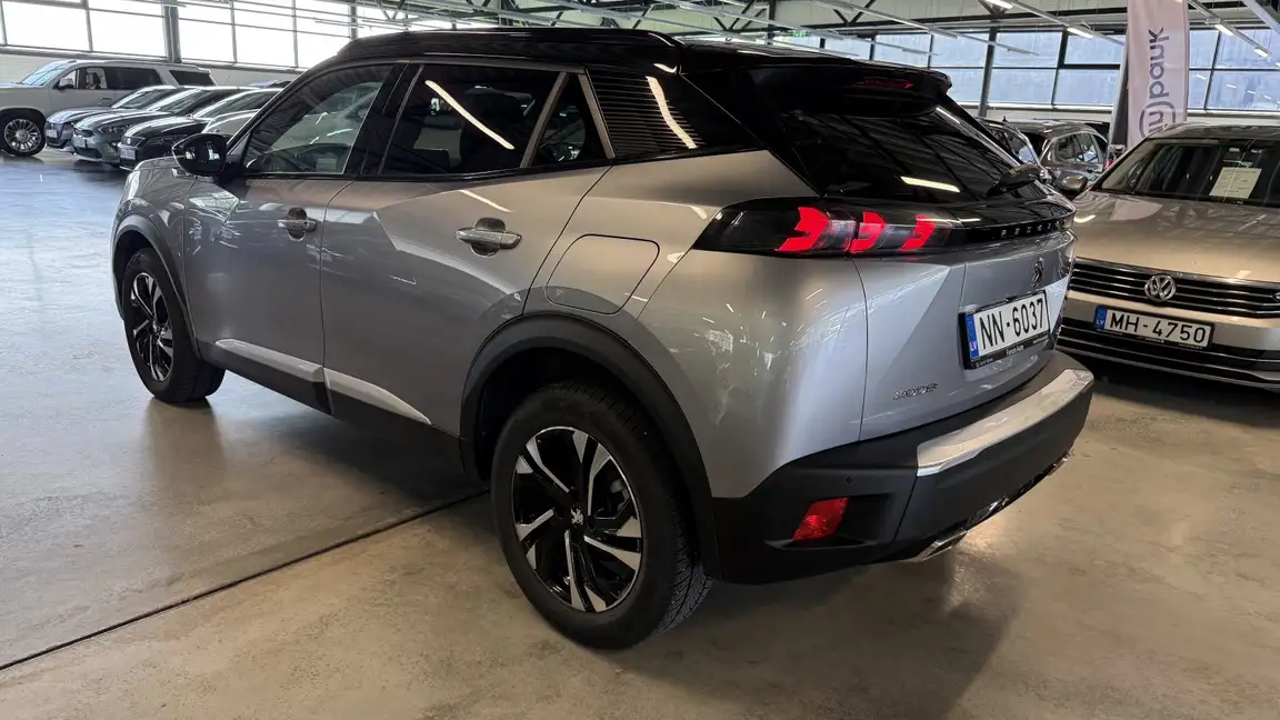 PEUGEOT 2008