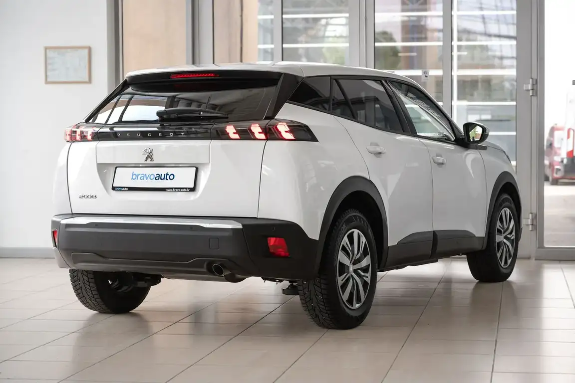 PEUGEOT 2008