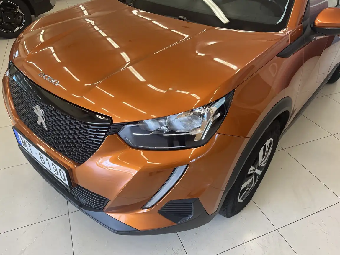 PEUGEOT 2008