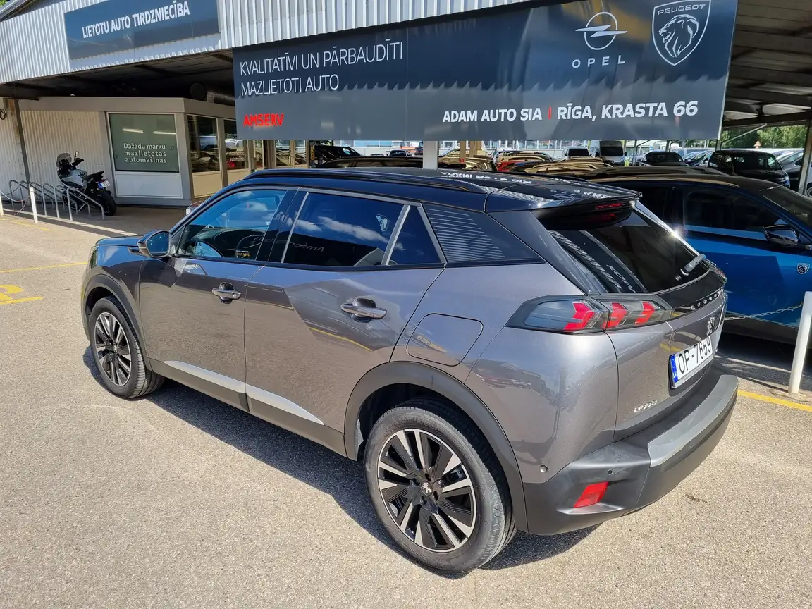 PEUGEOT 2008