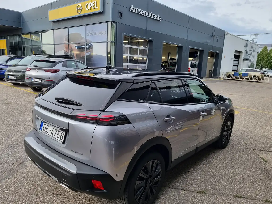 PEUGEOT 2008
