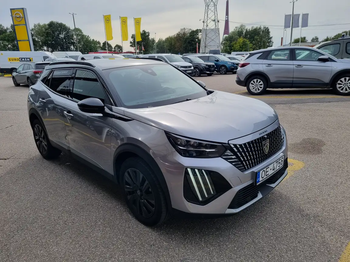 PEUGEOT 2008