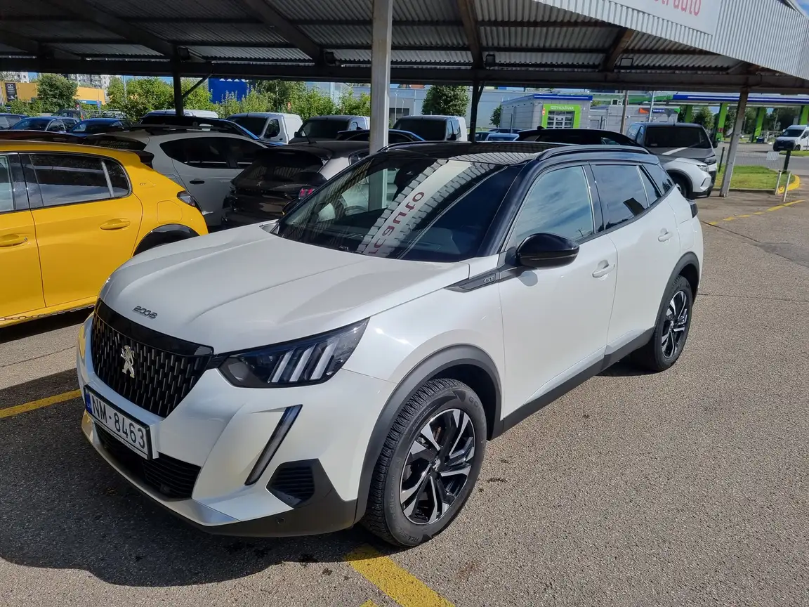 PEUGEOT 2008