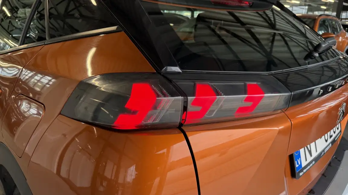 PEUGEOT 2008