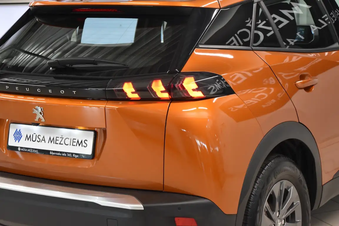 PEUGEOT 2008