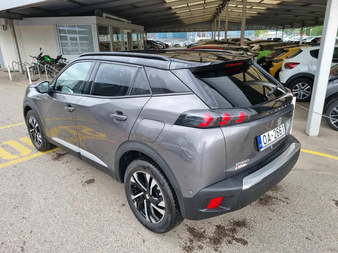 PEUGEOT 2008