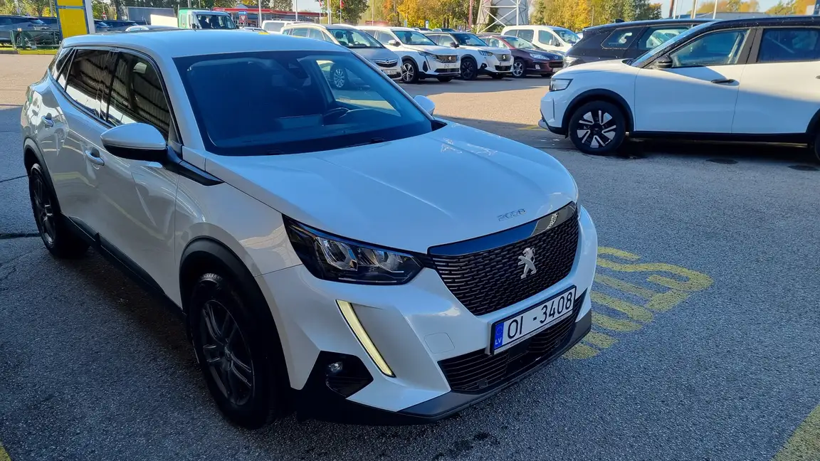 PEUGEOT 2008