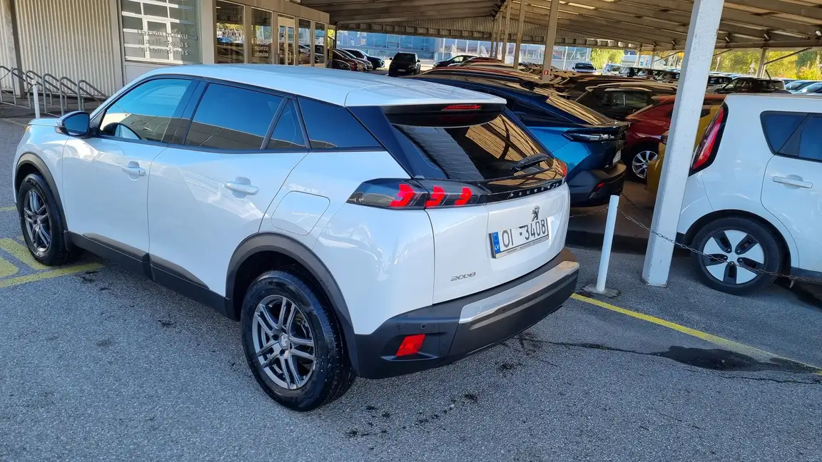 PEUGEOT 2008
