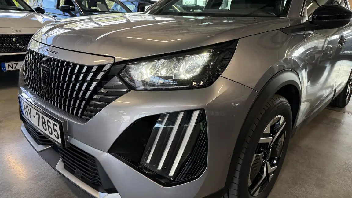 PEUGEOT 2008