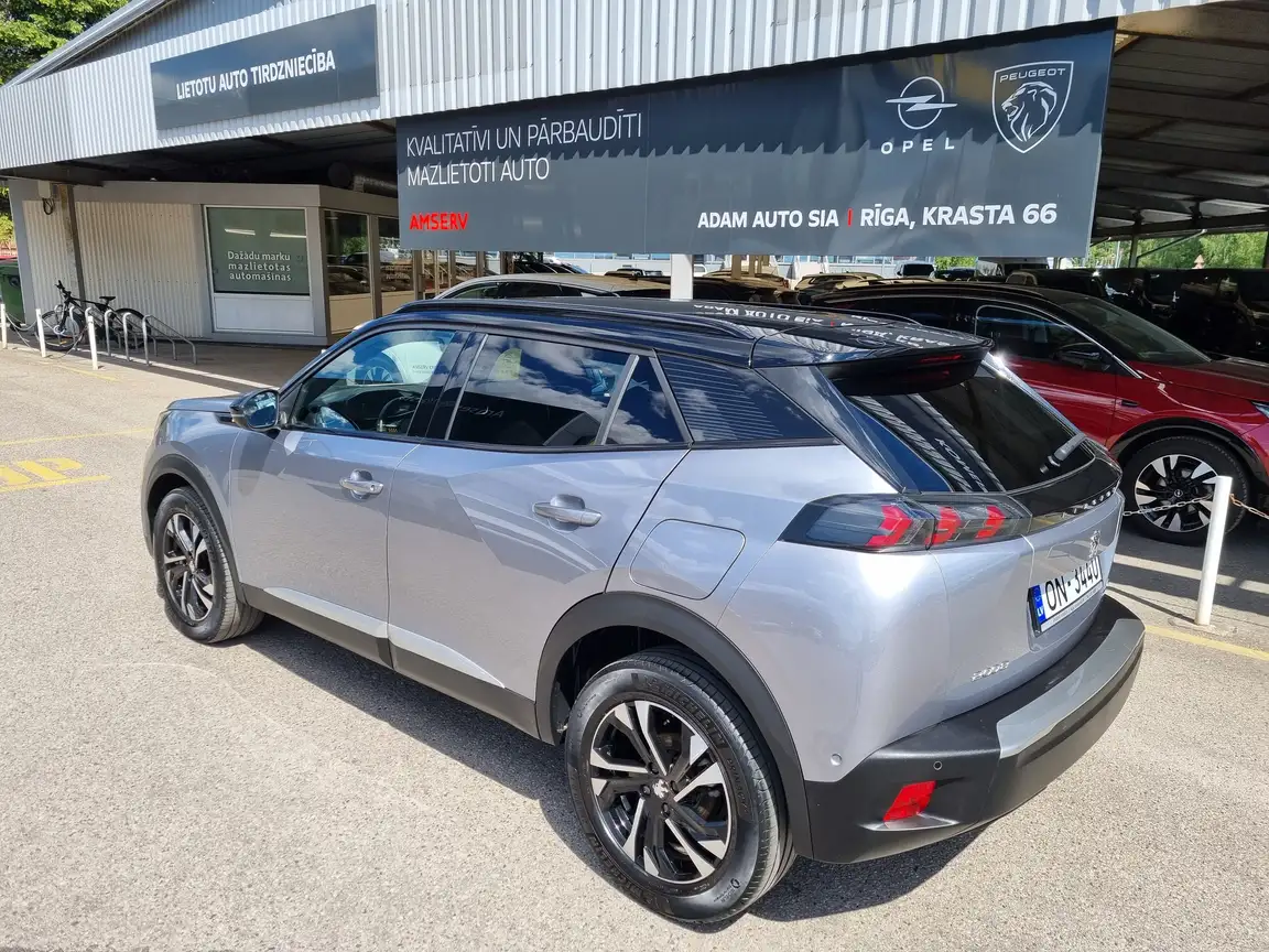 PEUGEOT 2008