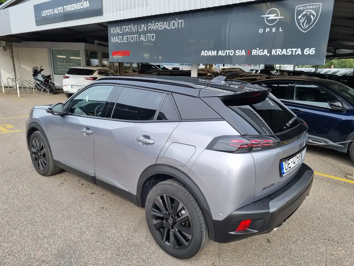 PEUGEOT 2008