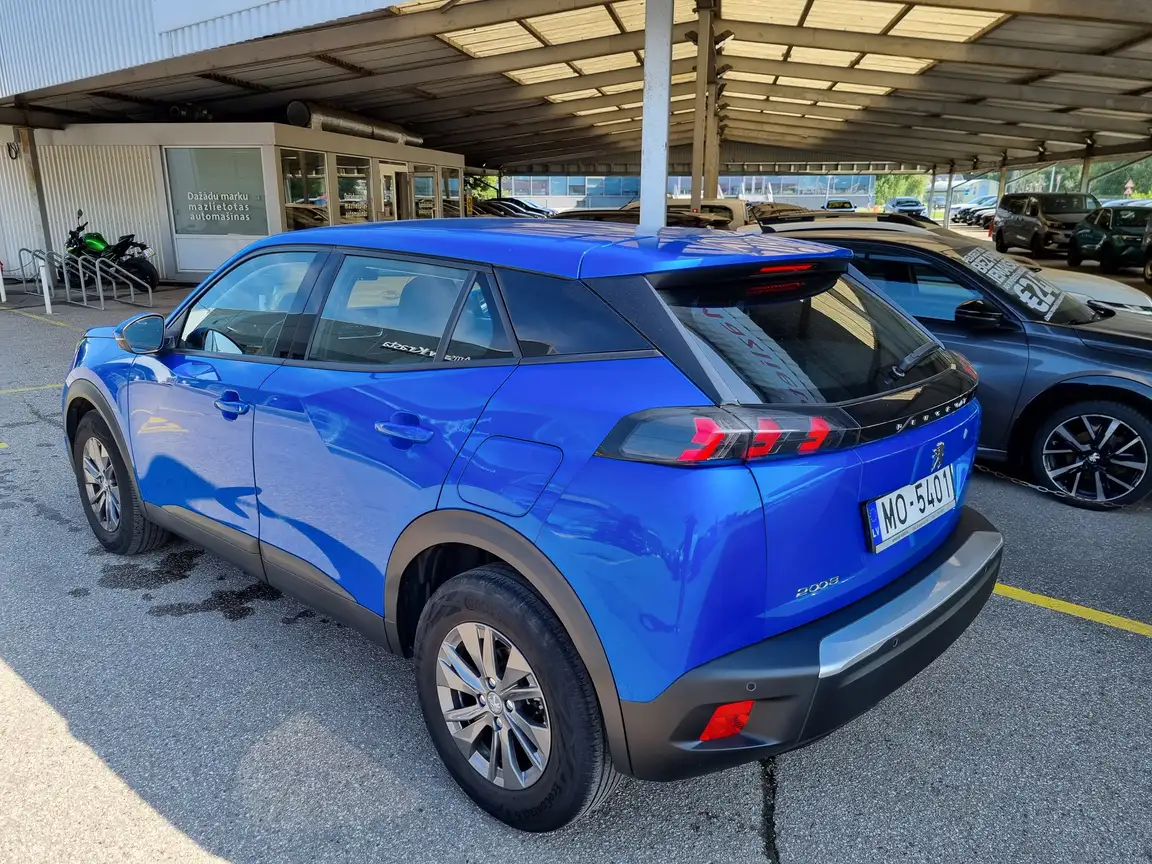 PEUGEOT 2008