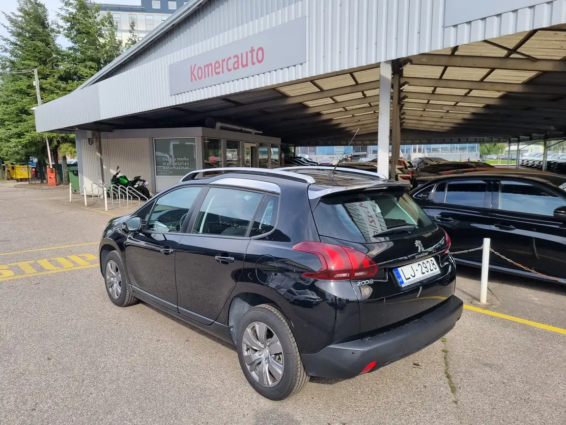 PEUGEOT 2008