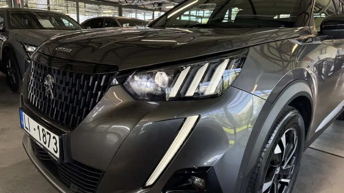 PEUGEOT 2008