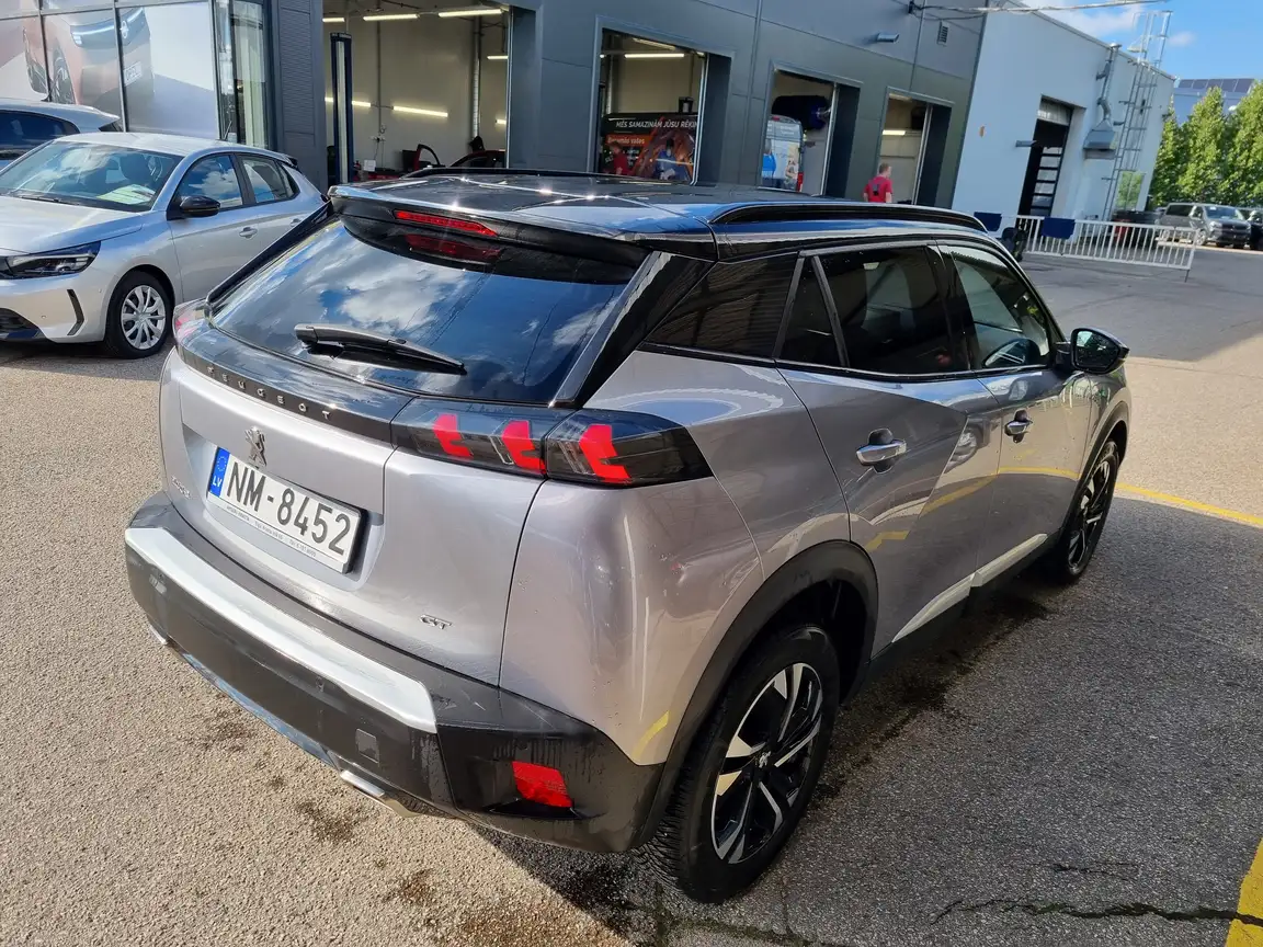 PEUGEOT 2008