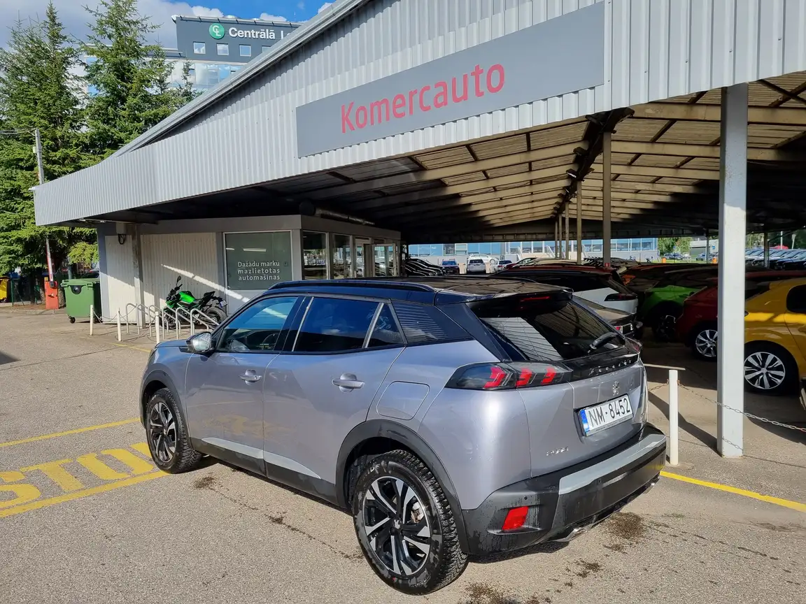 PEUGEOT 2008