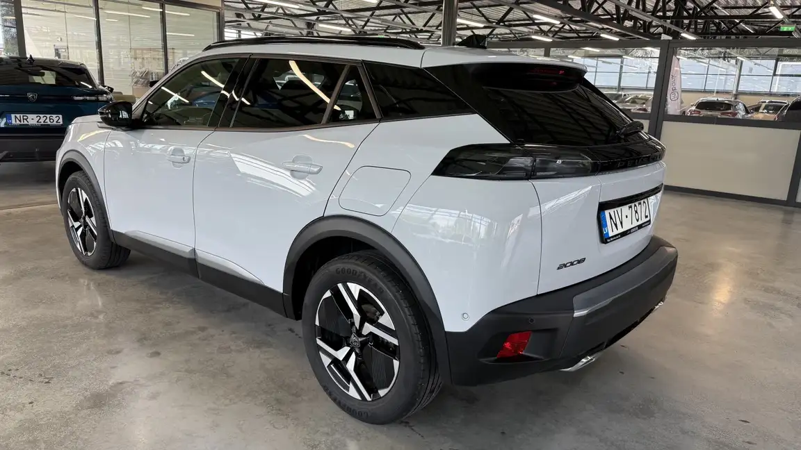PEUGEOT 2008