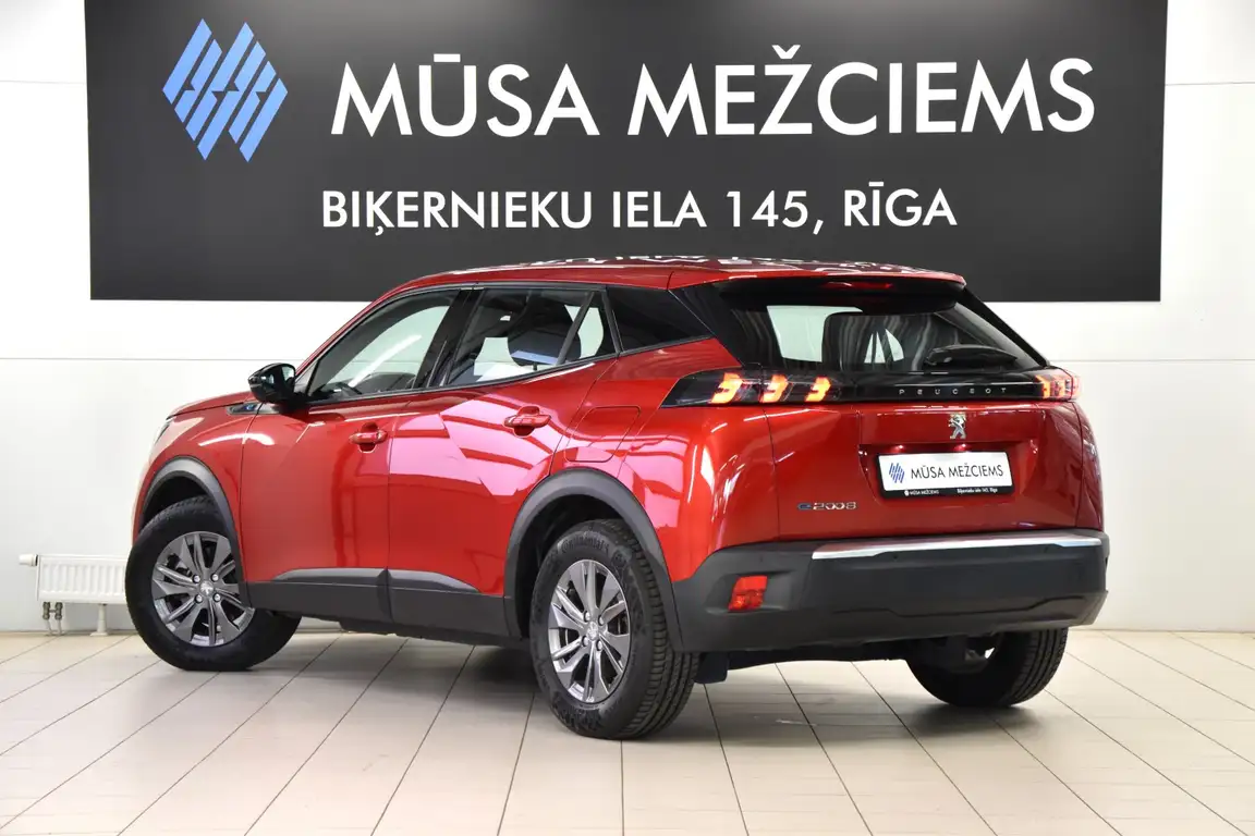 PEUGEOT 2008