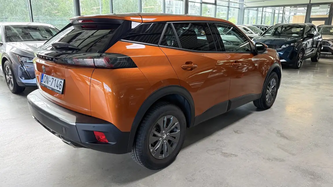 PEUGEOT 2008
