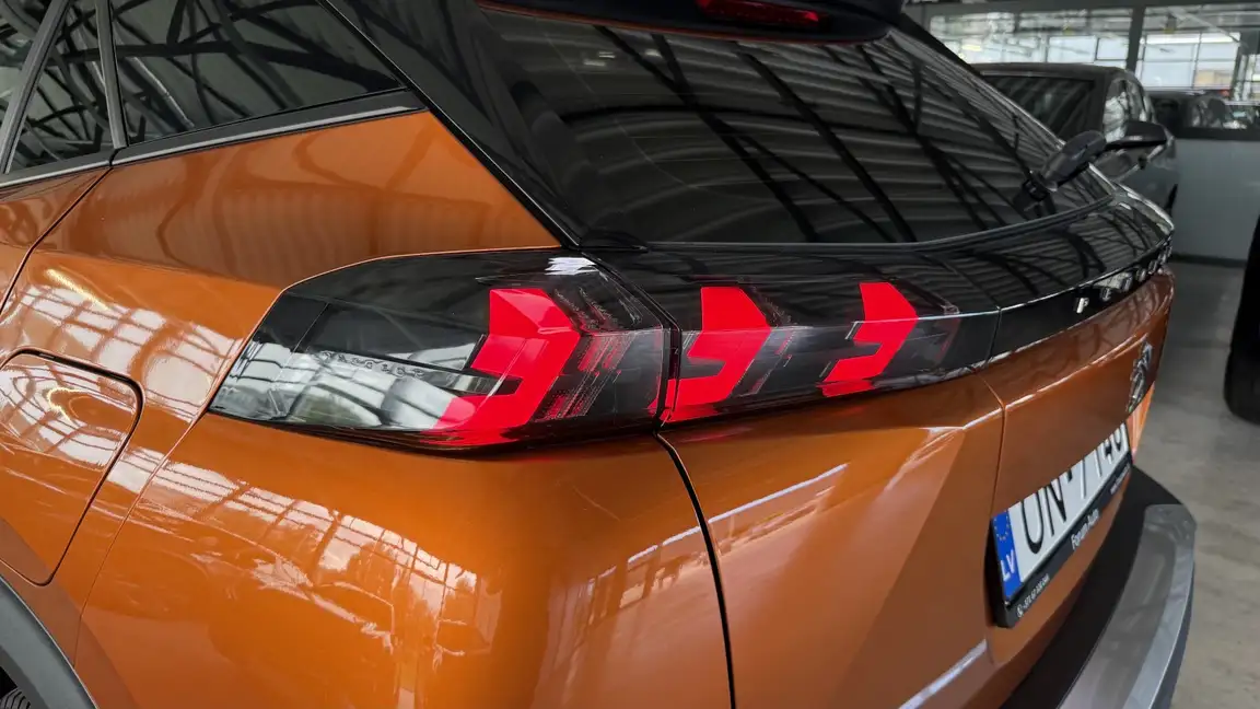 PEUGEOT 2008