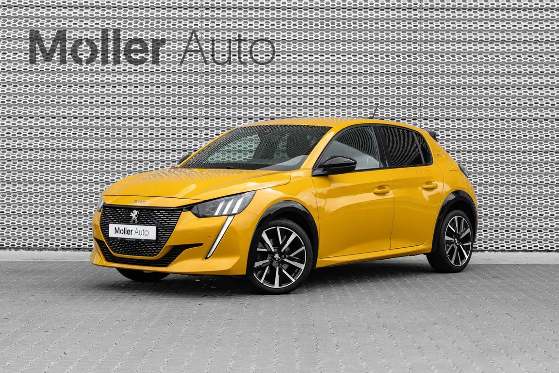 PEUGEOT 208