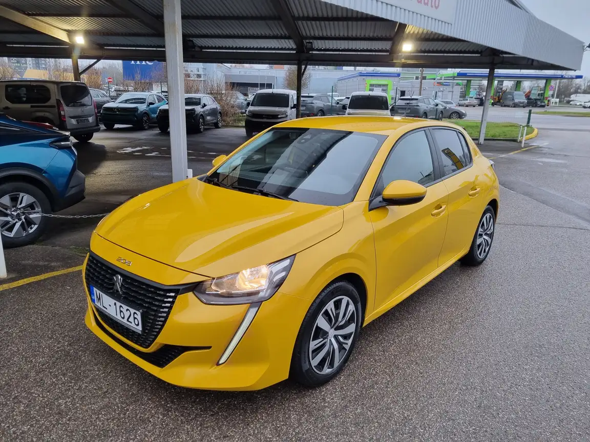PEUGEOT 208