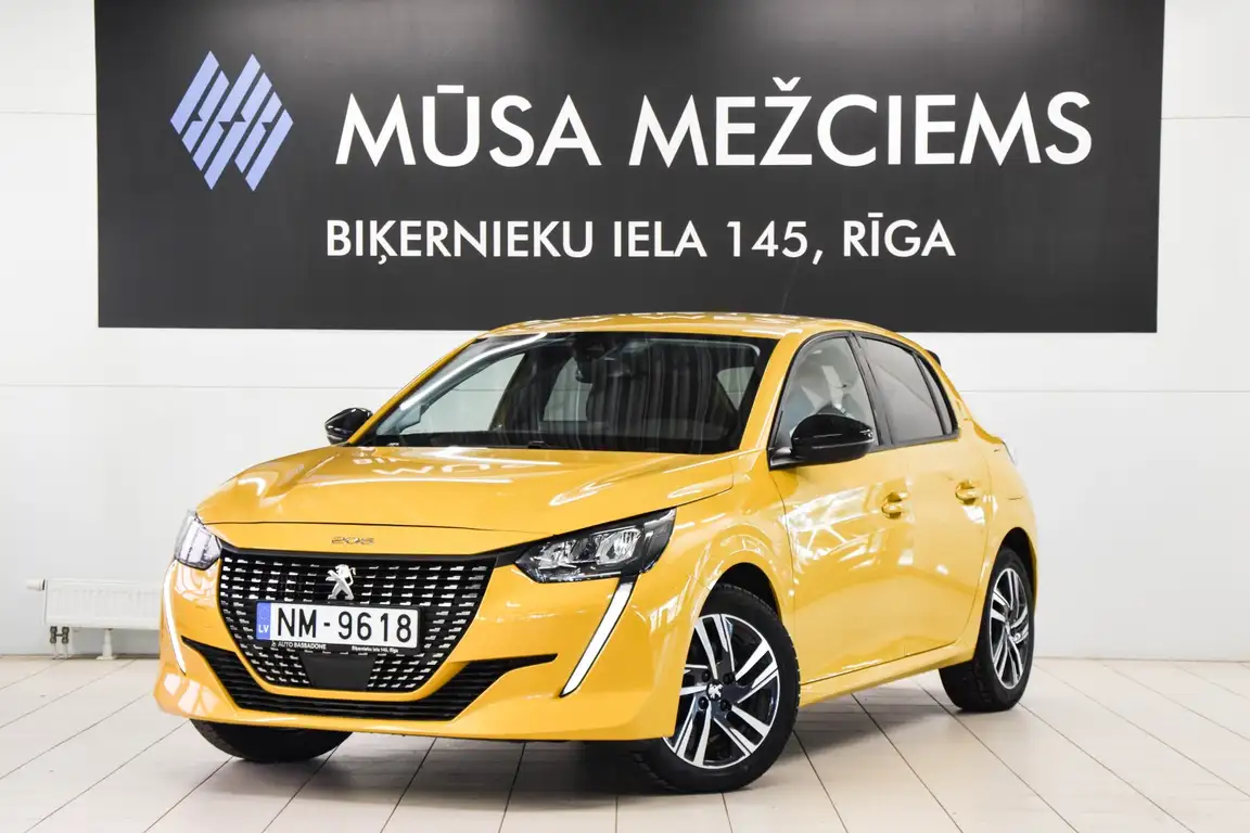 PEUGEOT 208