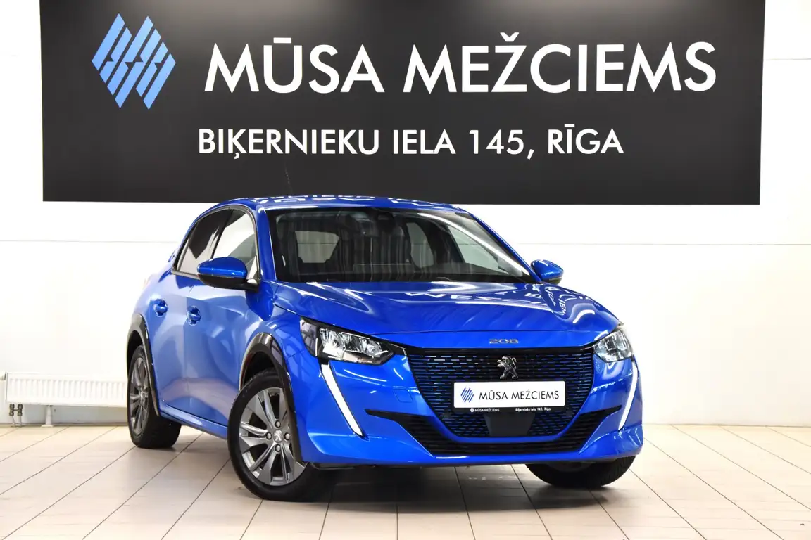 PEUGEOT 208