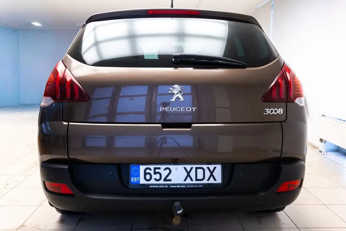 PEUGEOT 3008
