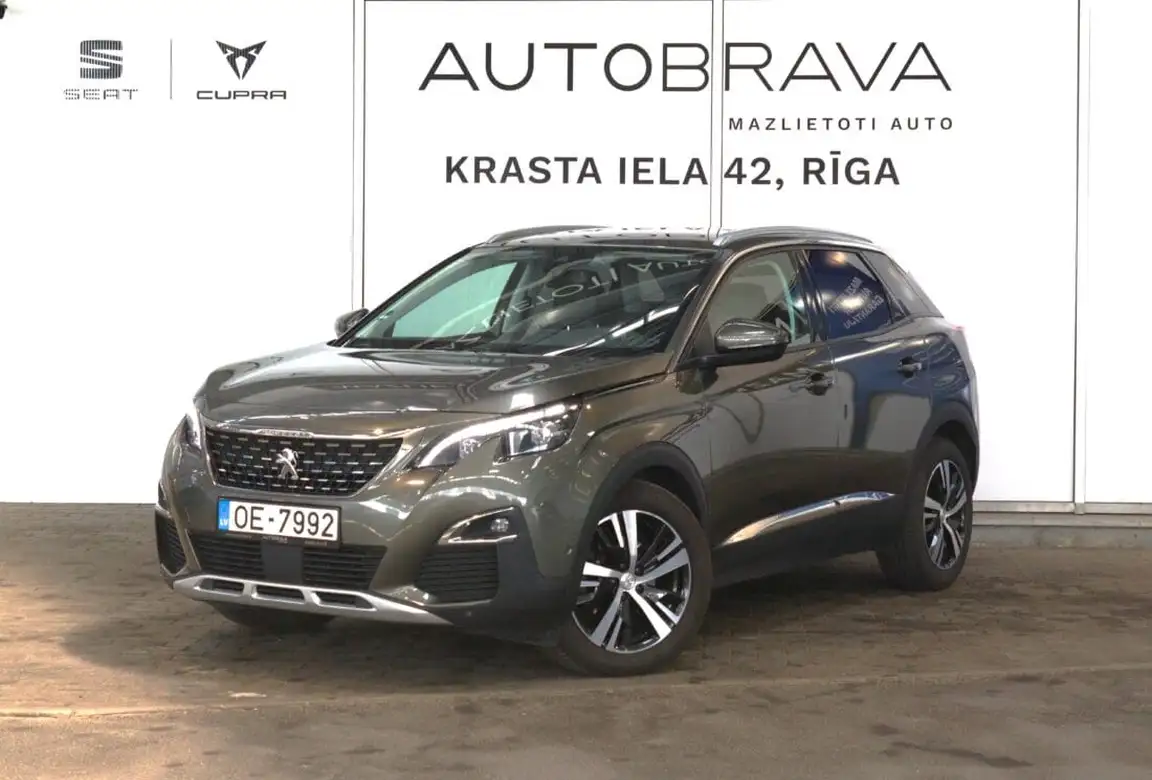 PEUGEOT 3008