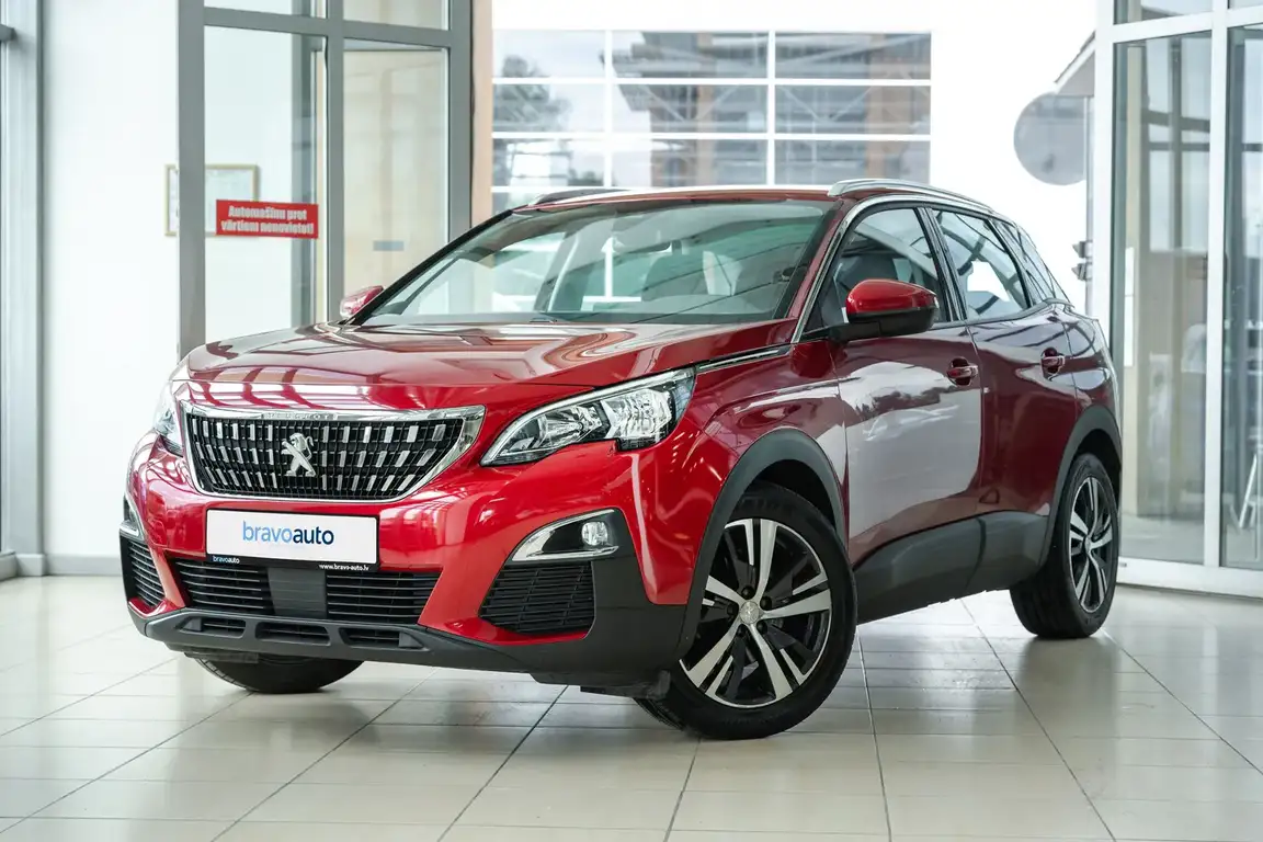 PEUGEOT 3008