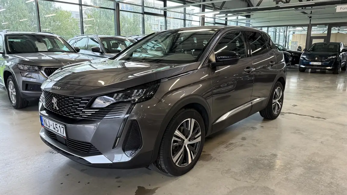 PEUGEOT 3008