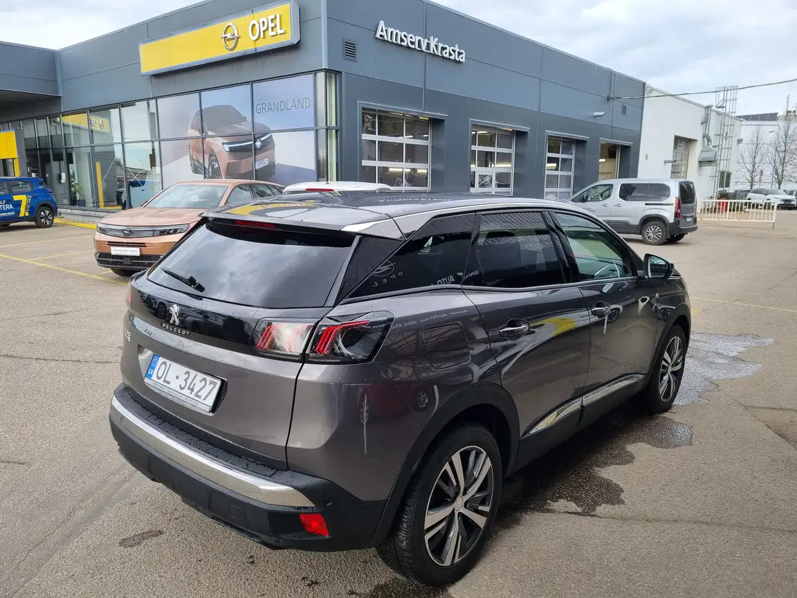 PEUGEOT 3008